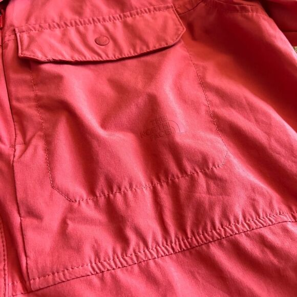 Men's The North Face Sniktau Short-Sleeve Sun Shirt - Picture 3 of 7